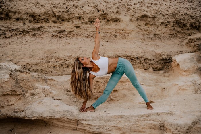 Yogalehrerin Yasmin Schwarz