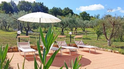 Wohlfühlambiente im OlivRelaxGarden