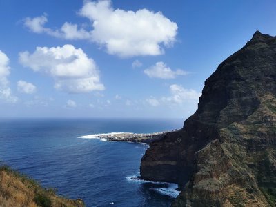 Genießen Sie die Aussicht auf das Meer 