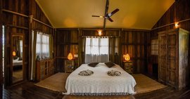 Schlichte Eleganz wartet in den gemütlichen Raj Luxury Zimmer auf Sie