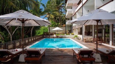 Im Pool können Sie sich abkühlen und entspannen