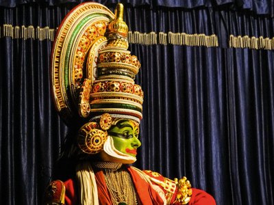 Kerala ist bekannt für Kathakali - eine expressive Form des indischen Tanzes
