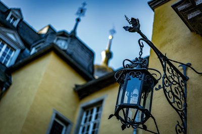 Durch die liebevollen Restaurationsarbeiten werden Sie sich im Schloss wie zu Hause fühlen