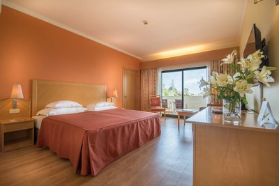Die Seaside Zimmer des Hotel Galosol auf Madeira bieten einen wunderschönen Blick auf das Meer