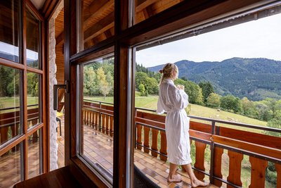 Aufwachen und den Blick auf den Schwarzwald genießen