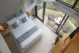 Die Zimmer im Samahita sind lichtdurchflutet und modern eingerichtet