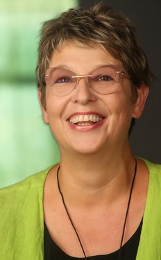 Yogalehrerin Margit El Kholi Yogalehrerin Margit El Kholi