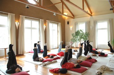 Entspannende Yoga Einheiten genießen