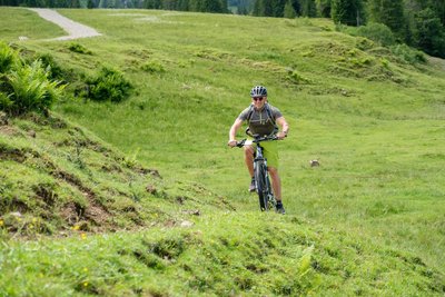 Fahrrad Touren durch das Allgäu runden Ihren Yoga Urlaub im Bio-Berghotel Ifenblick ab 
