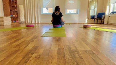 Erholsames Yoga am Morgen genießen Erholsames Yoga am Morgen genießen