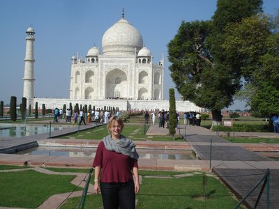 Petra Holz am Taj Mahal