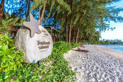 Das Tup Kaek liegt direkt am Meer von Krabi