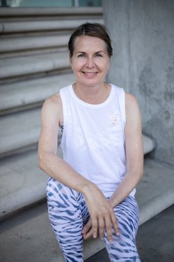 Yogalehrerin Martina Lange