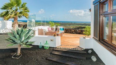 Entspannen Sie auf der Terrasse vor dem Seminarraum
