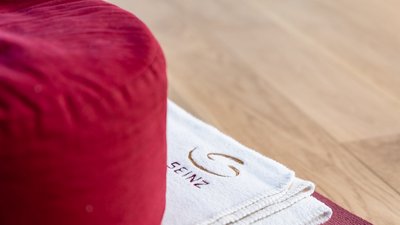 Yoga üben mit der hochwertigen Ausstattung im SEINZ