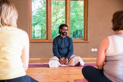 Wertvolle Erfahrungen bei Meditation und Atem-Praxis sammeln