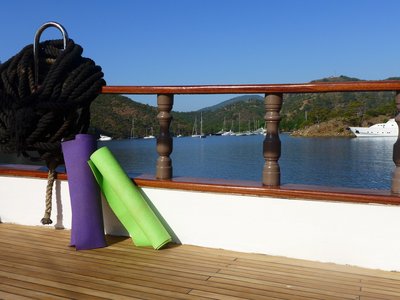 Der Ausblick vom Deck des Segelboots