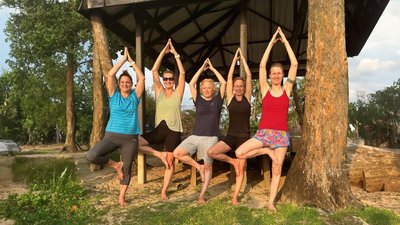 Gemeinsame Yoga Stunden in der Gruppe