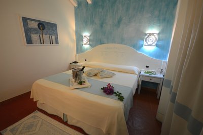 Die gemütlichen Zimmer im Hotel Galanìas laden zum Wohlfühlen ein