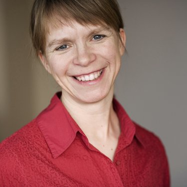 Yogalehrerin Claudia Müller Yogalehrerin Claudia Müller