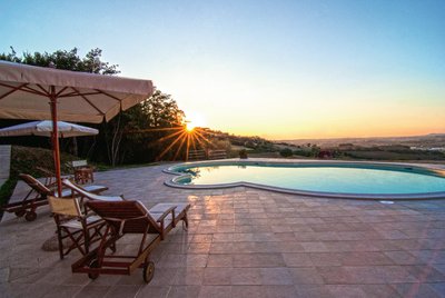 Vom Pool der Villa Garulli aus haben Sie einen wundervollen Blick in die Umgebung