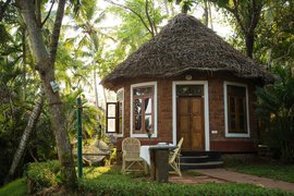 Während Ihrer Ayurvedakur im Somatheeram Ayurveda Resort können Sie in einem komfortablen und traditionellen Cottage schlafen Während Ihrer Ayurvedakur im Somatheeram Ayurveda Resort können Sie in einem komfortablen und traditionellen Cottage schlafen