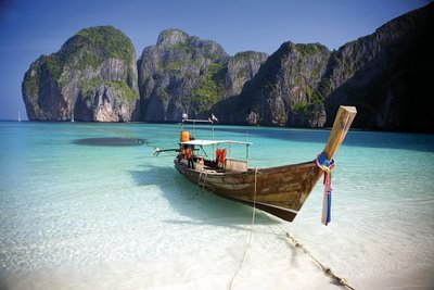 Boot in der Maya Bay