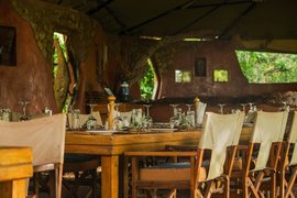 Genießen Sie gemeinsam leckeres Essen im Camp Genießen Sie gemeinsam leckeres Essen im Camp