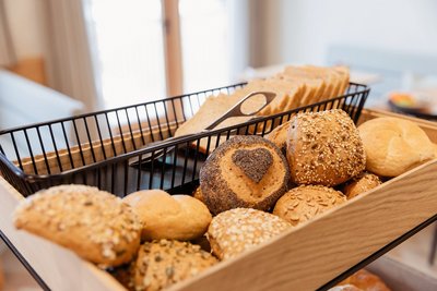 In den Tag starten mit frischem Gebäck