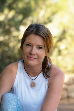 Gaby Kammler - Yogalehrerin bei NEUE WEGE Reisen Gaby Kammler - Yogalehrerin bei NEUE WEGE Reisen