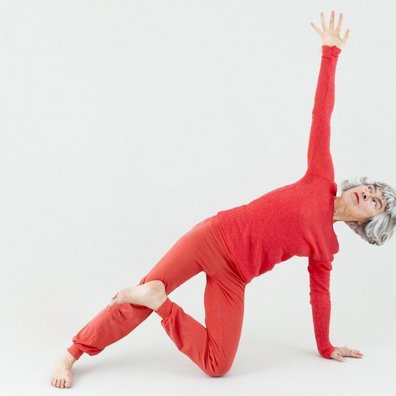 Üben Sie gemeinsam mit Yogalehrerin Adelheid Ohlig Luna-Yoga