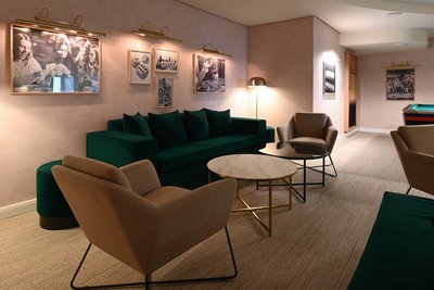 Gemütliches Ambiente in der Billiard Lounge