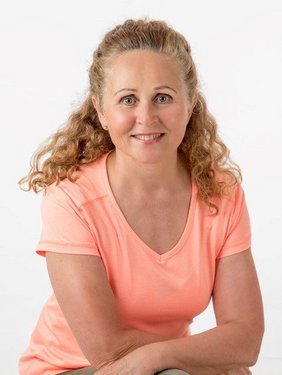 Yogalehrerin Maria Korherr Yogalehrerin Maria Korherr