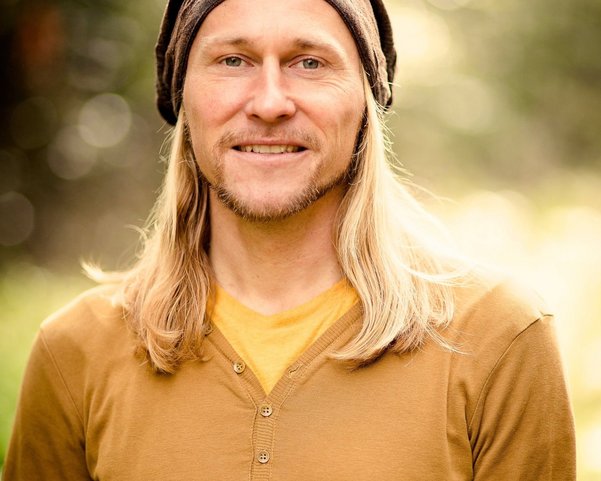 Yogalehrer Marian Fritzsche