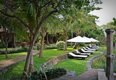 Entspannung pur finden Sie im Garten des Zen Resorts