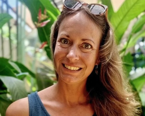 Yogalehrerin Lisa Ressegatti