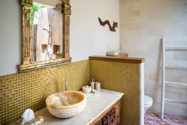 Die Badezimmer des Sun Sukos sind alle mit Liebe zum Detail gestaltet