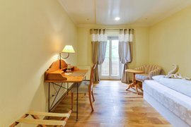 Komfort-Einzelzimmer mit Balkon Komfort-Einzelzimmer mit Balkon