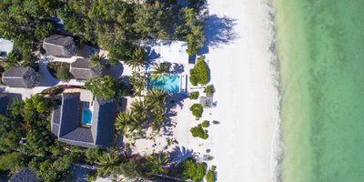 Das sharazad Boutique Hotel liegt direkt am weißen Sandstrand Sansibars