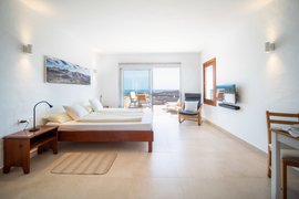 Im Studio La Baja haben Sie einen tollen Ausblick vom Bett auf die Anlage Im Studio La Baja haben Sie einen tollen Ausblick vom Bett auf die Anlage
