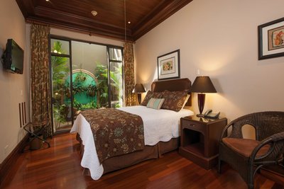Naturverbundenes Deluxe Zimmer mit Patio