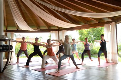 Im Hotel Galanias üben Sie gemeinsam mit Gleichgesinnten intensives Yoga. 