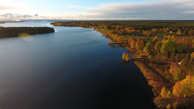 Die Umgebung des Hotel Filipsborg im goldenen Herbst