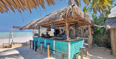 Gönnen Sie sich eine kleine Abkühlung an der Bar