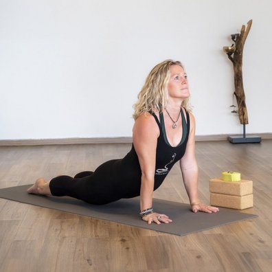 Yogalehrerin Aurelia Ueberschuss