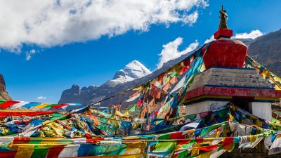 Tibets Trekking Pfade bieten einen einzigartigen Blick auf die Gipfel des Himalaya und den heiligen Berg Kailash