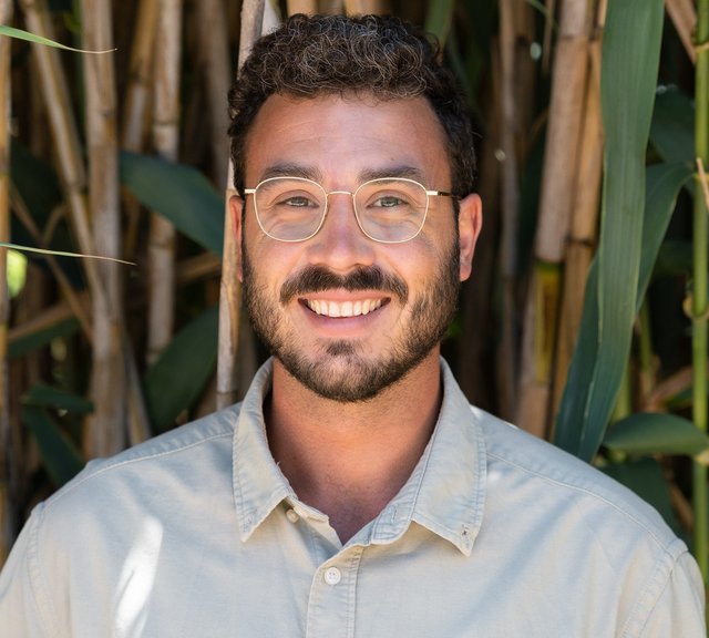 NEUE WEGE Mitarbeiter Raphael Schultze