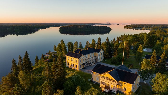 Hotel Filipsborg in Schweden im Herbst