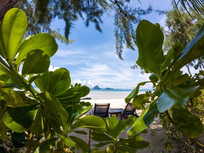 Ein erholsamer Tag am weißen Sandstrand
