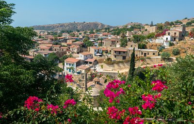 Begeben Sie sich in der Nähe der Cyprus Villages auf einen romantischen Spaziergang 